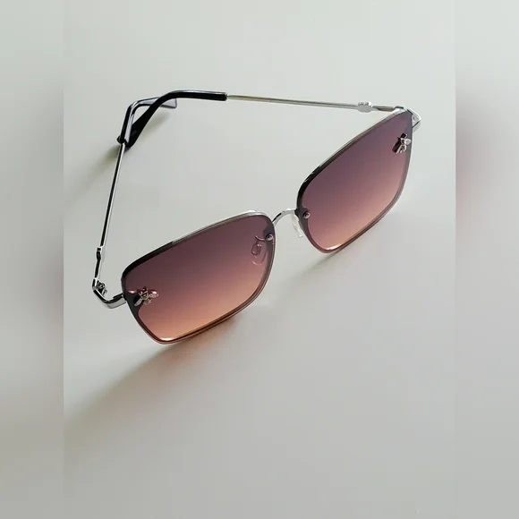 Sunglasses - Queen Bee Embellishments Silver Frame UV400 Protection - Picture 4 of 5